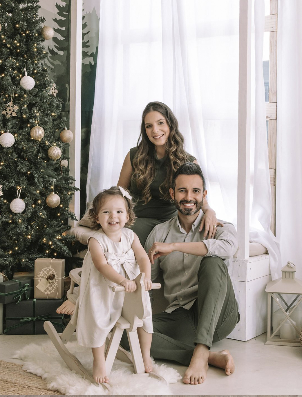 Family christmas picture